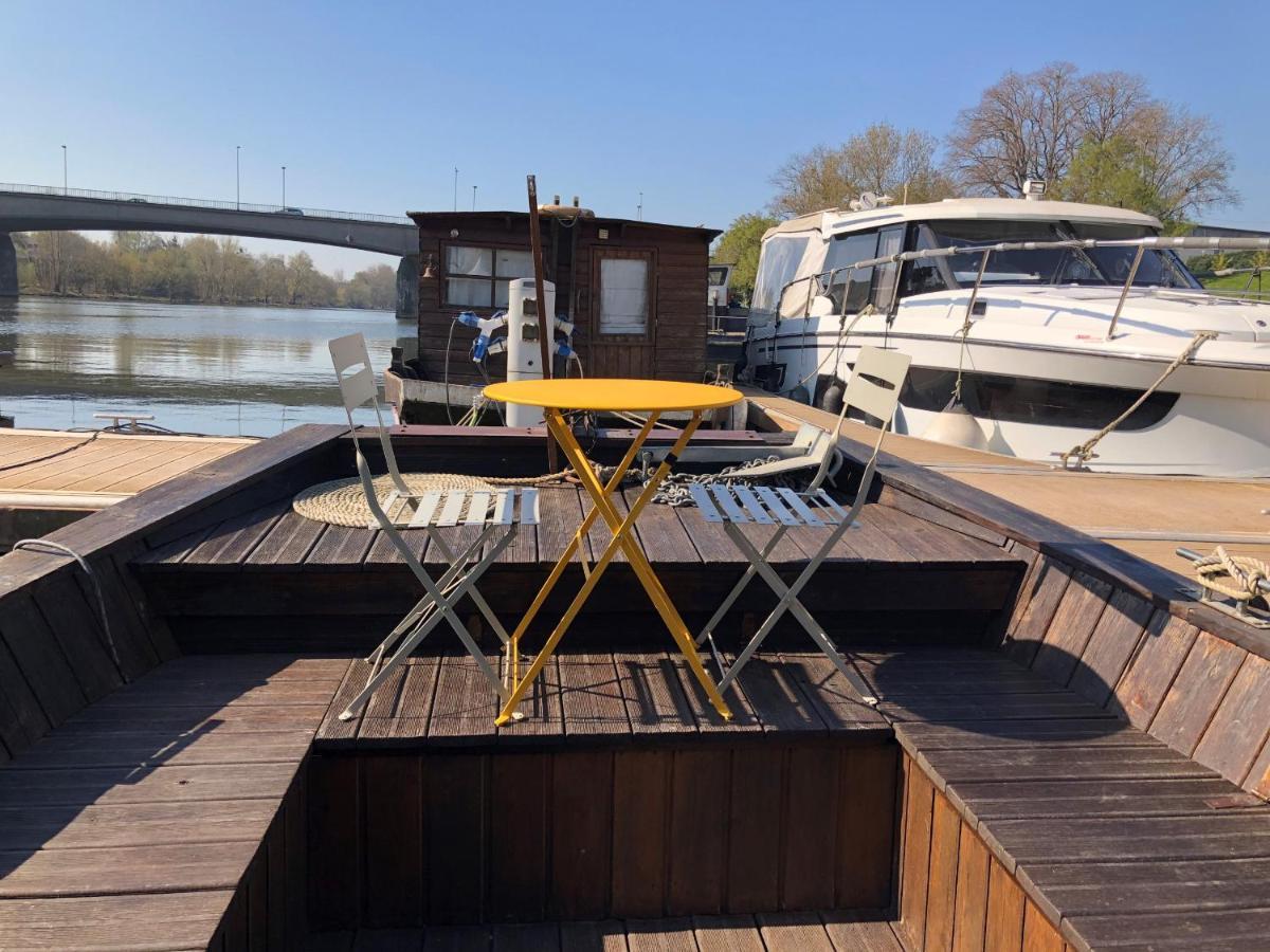 Logement Insolite La Toue Cabanee Centre Ville Angers Exterior foto