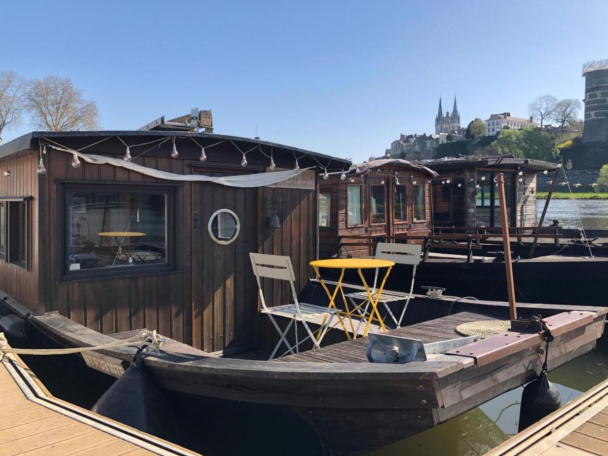 Logement Insolite La Toue Cabanee Centre Ville Angers Exterior foto